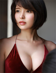 乳房大的邻家三姐妹