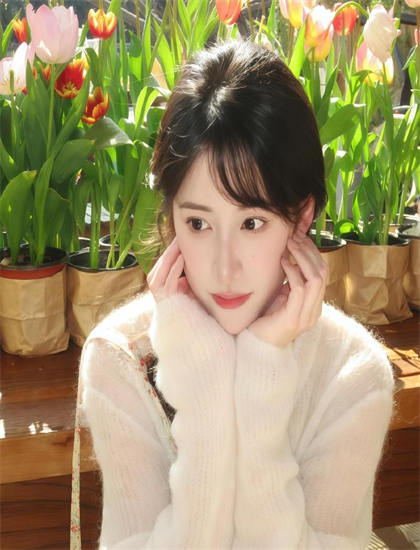 小蓝视频在线观看资源视频_翘臀后进美女动态图啪_三级成年网站在线观看